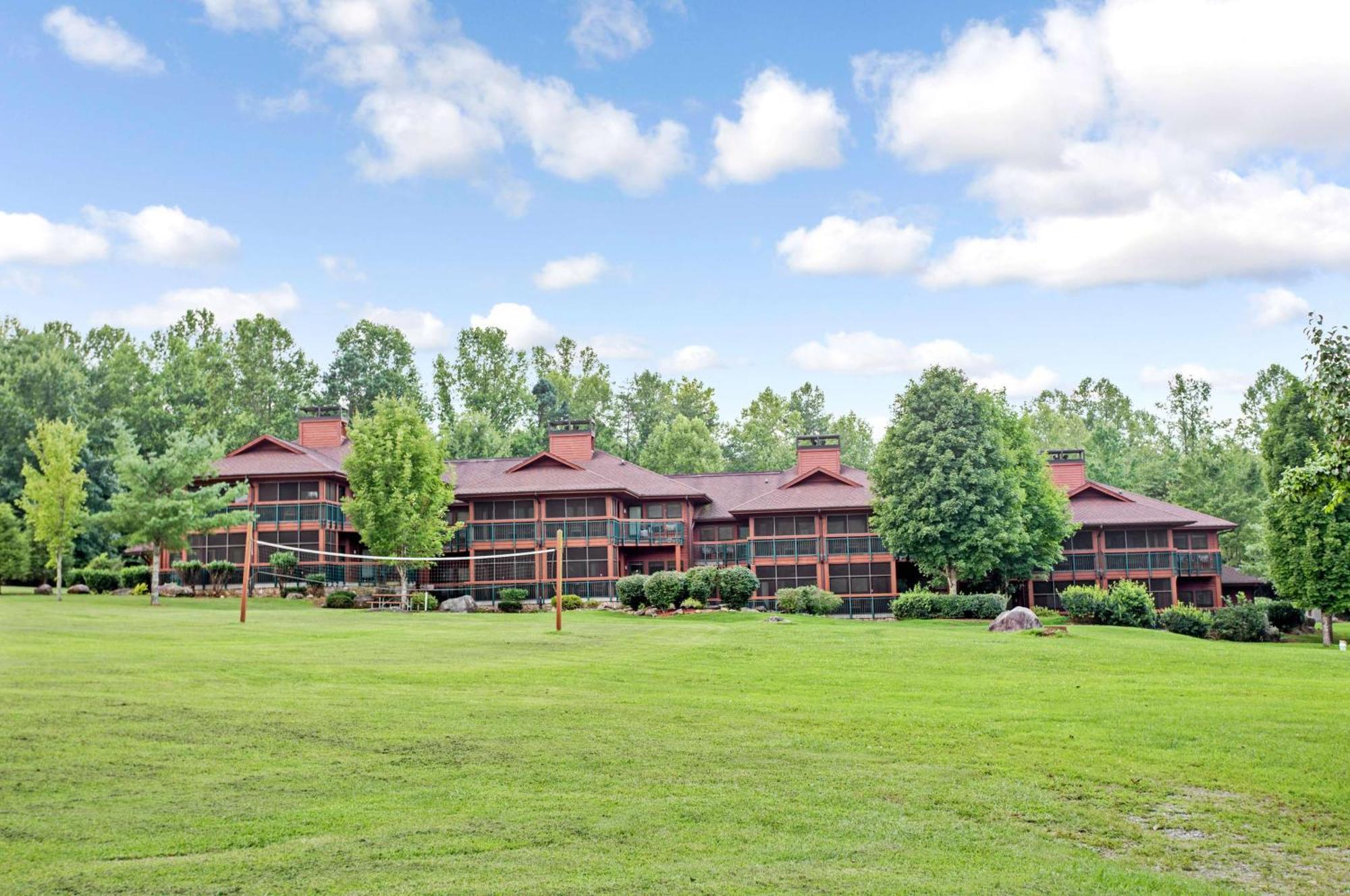Hilton Vacation Club Bent Creek Golf Village Gatlinburg 3*
